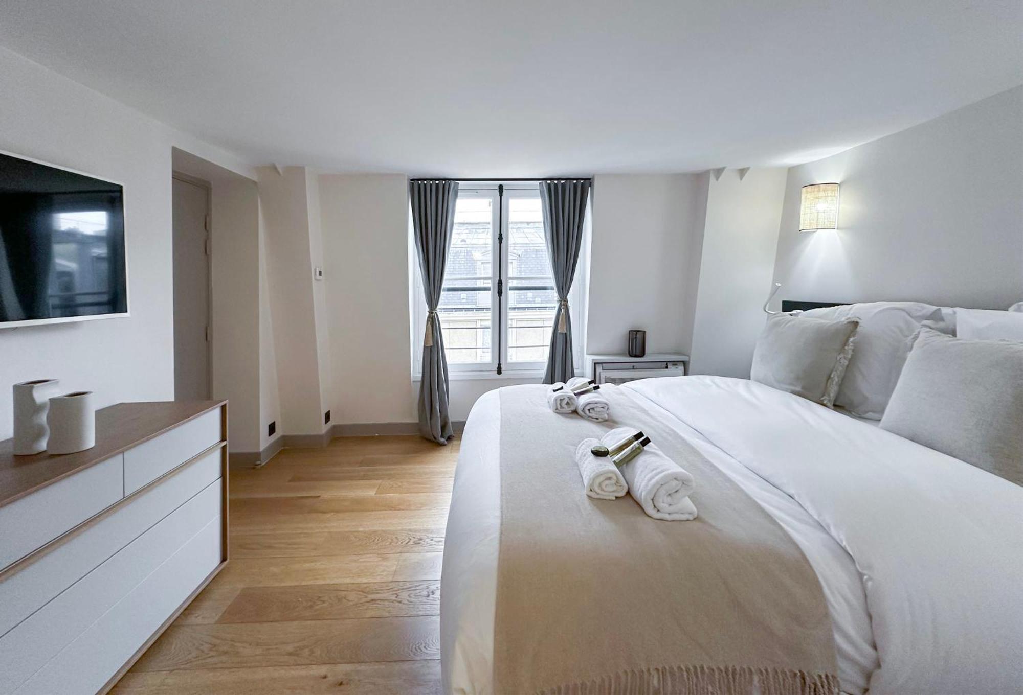 Luxurious Family Near Luxembourg Appartement